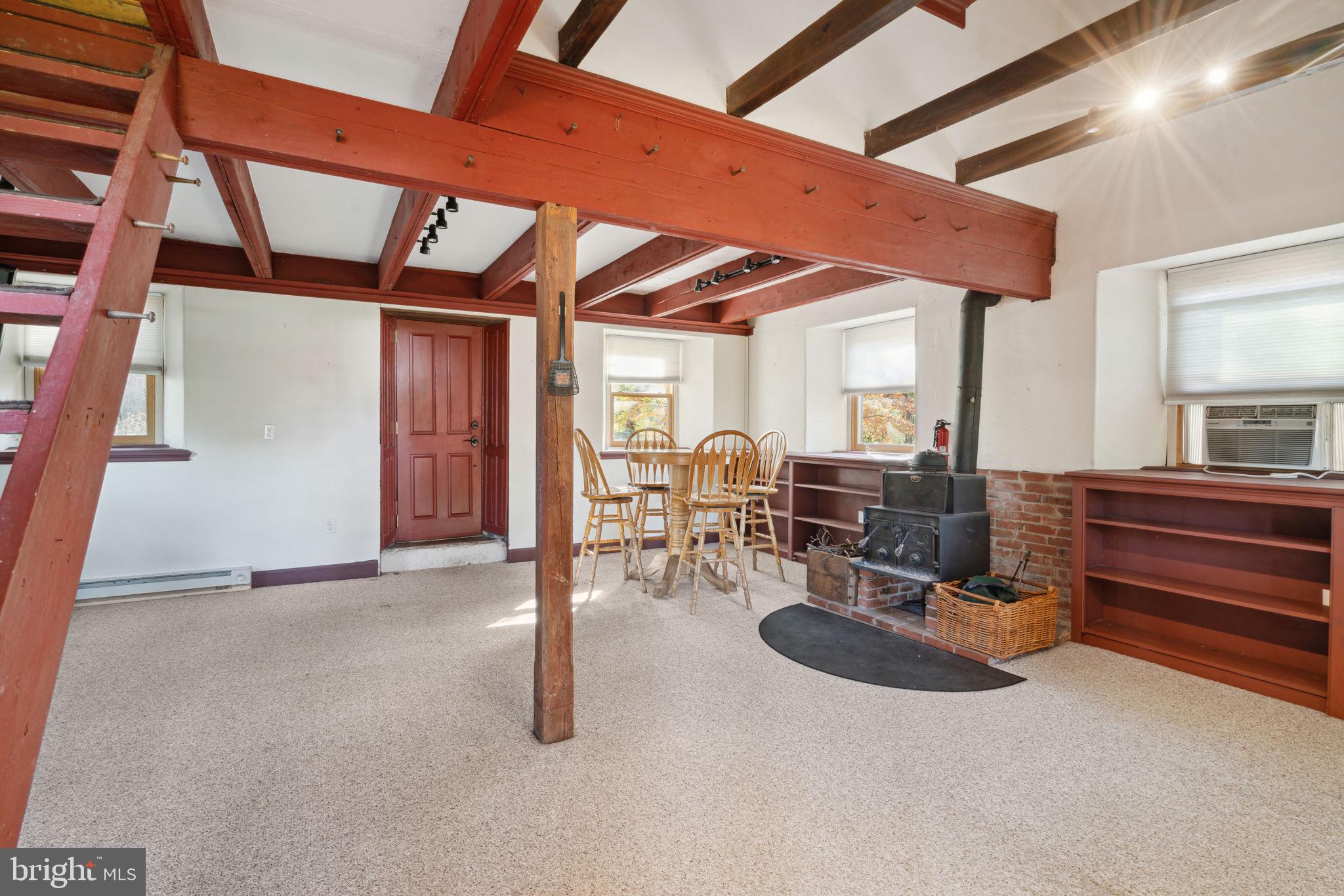 162 Sheehan Rd