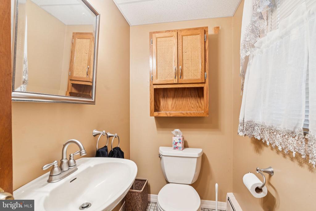 1611 W Lynn Dr