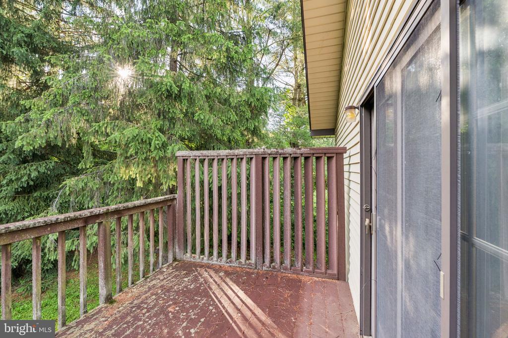 1611 W Lynn Dr