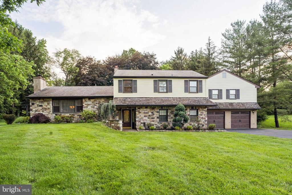 1611 W Lynn Dr