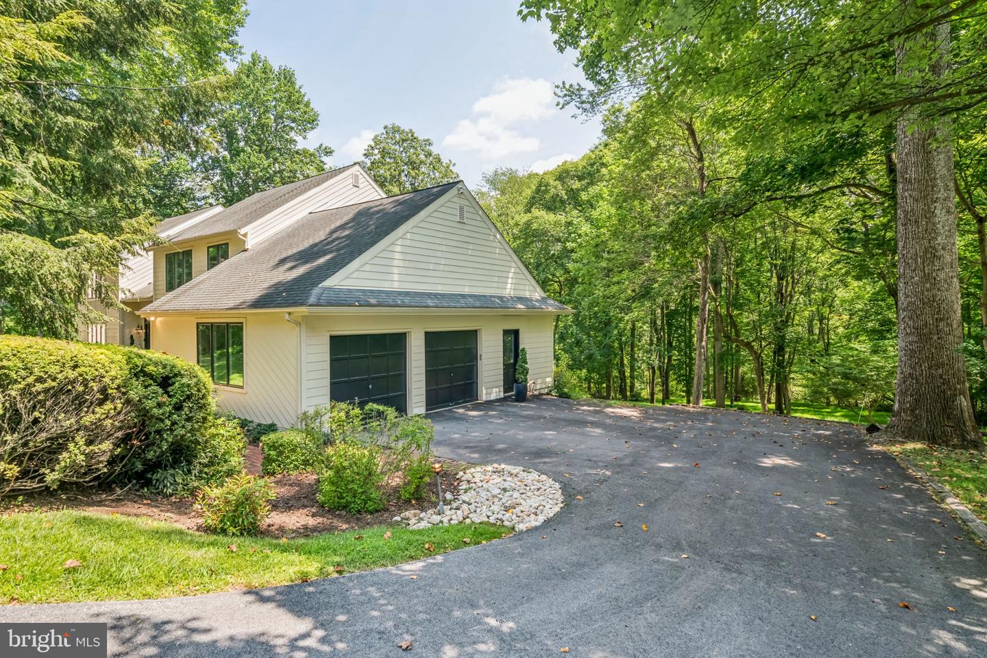 854 Penns Way