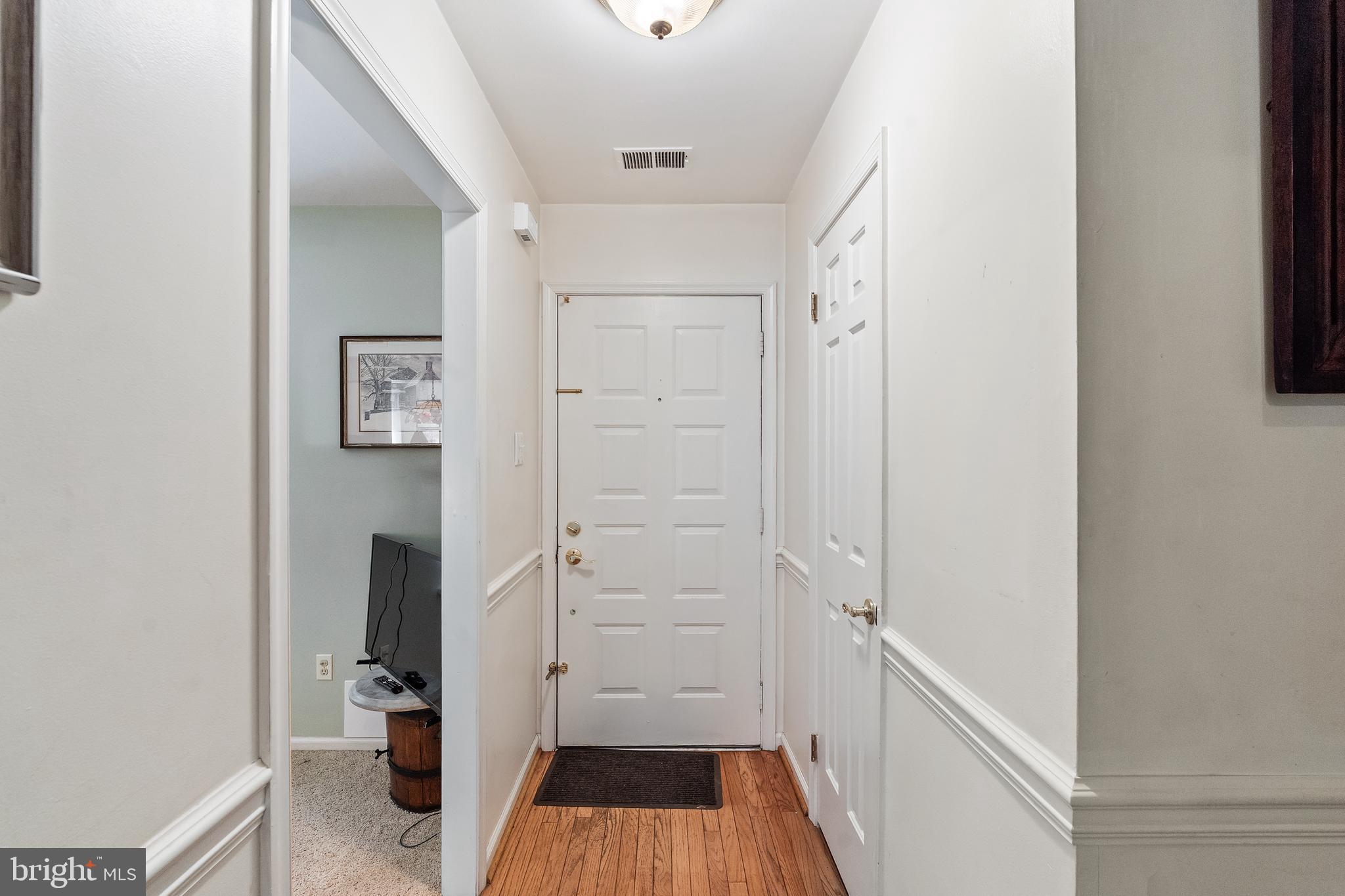 114 NEYLAND COURT