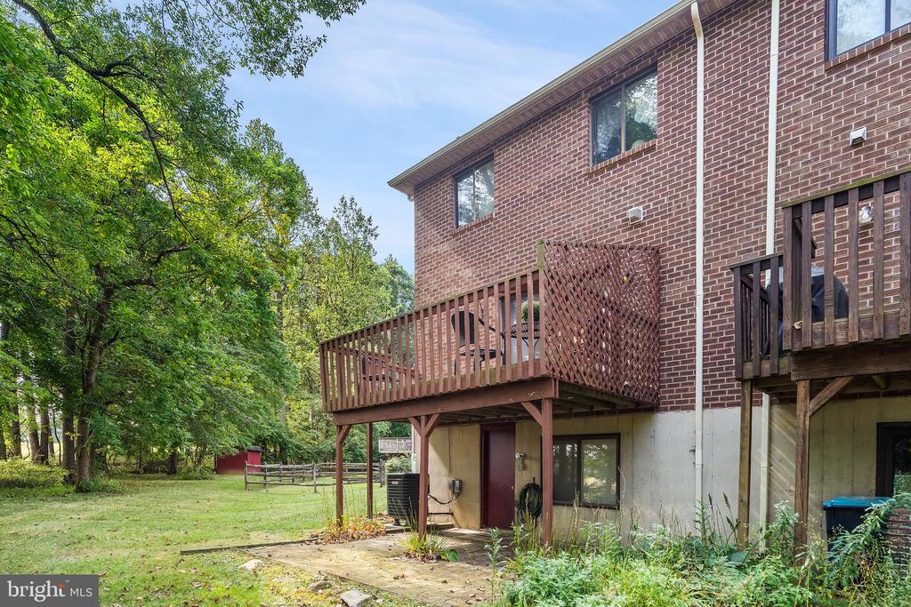114 NEYLAND COURT