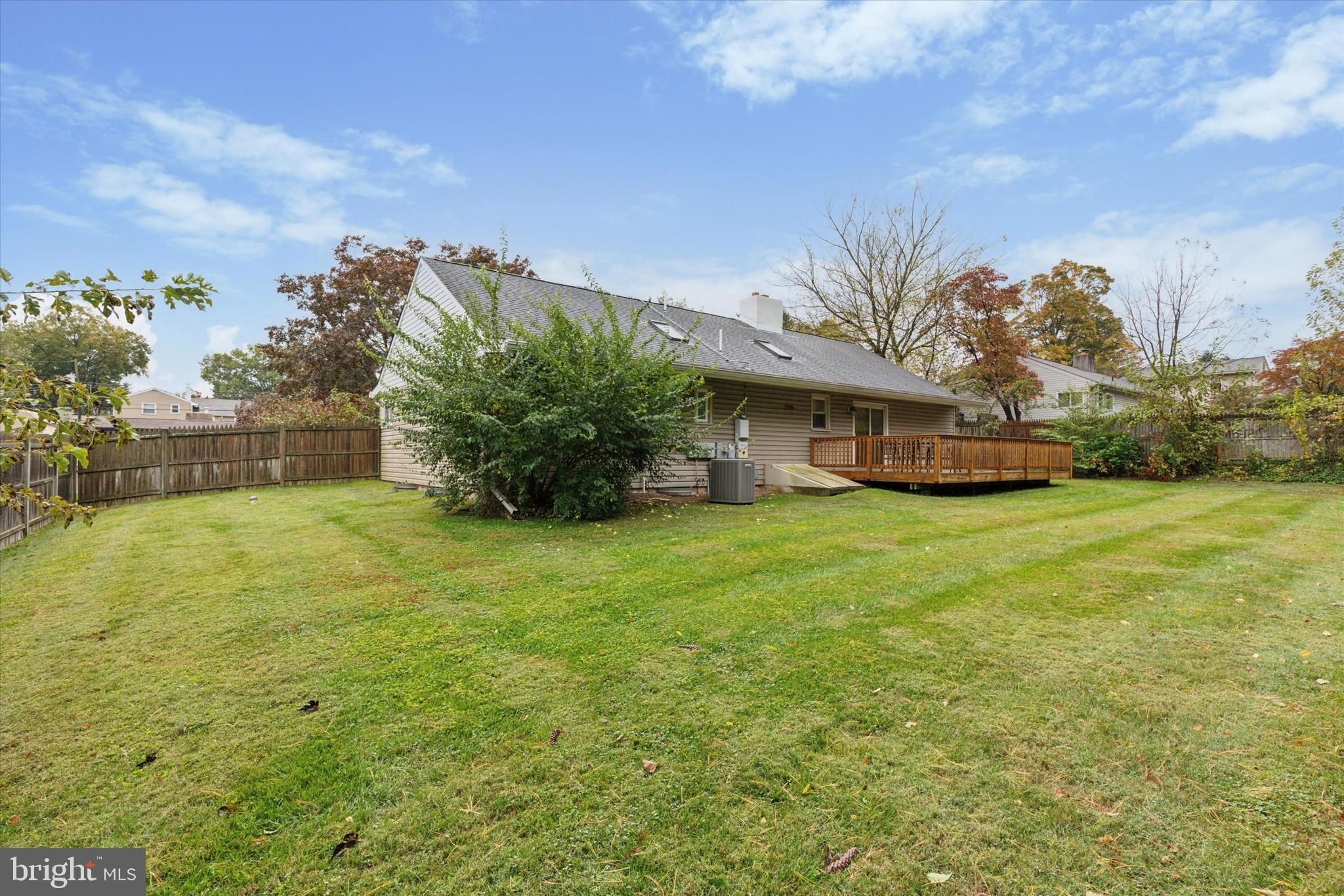 1209 THISTLEWOOD LANE