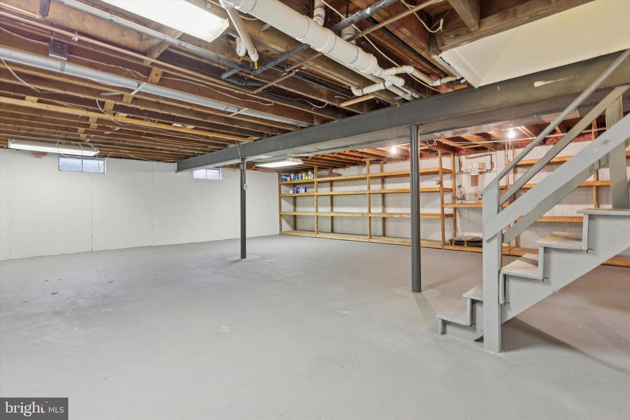 1209 THISTLEWOOD LANE