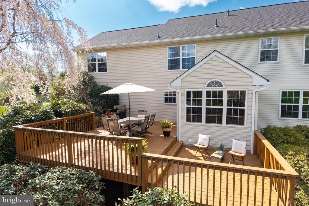 108 WOODED ACRES LANE