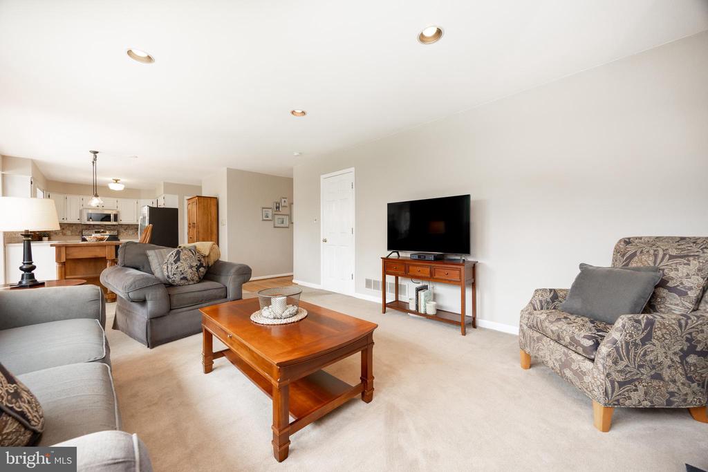 108 WOODED ACRES LANE