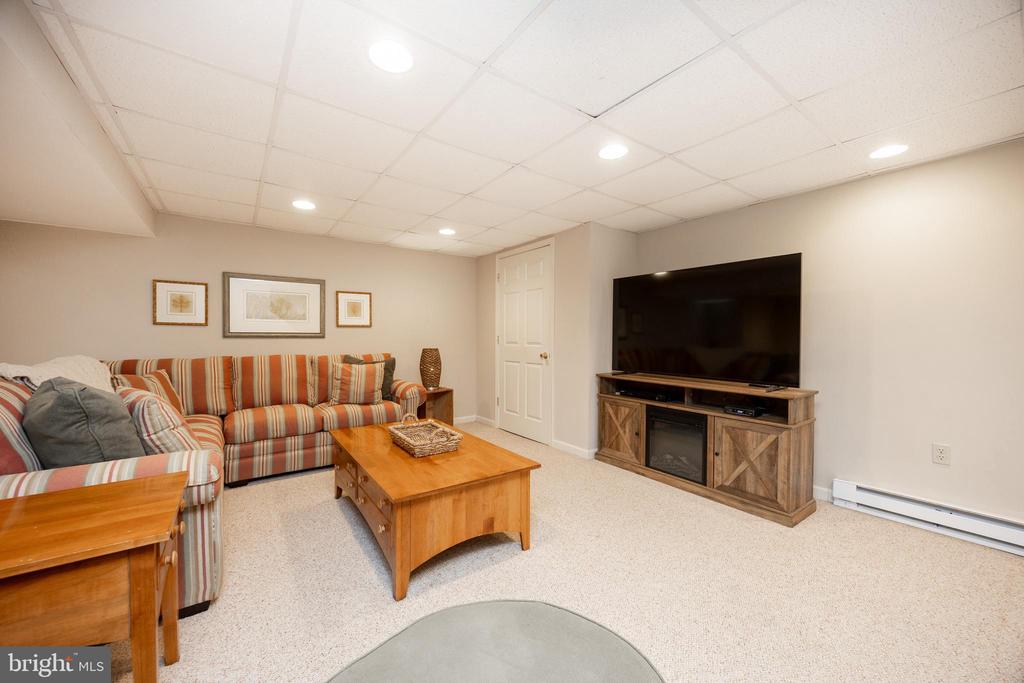 108 WOODED ACRES LANE