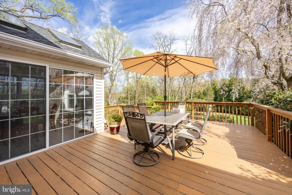 108 WOODED ACRES LANE