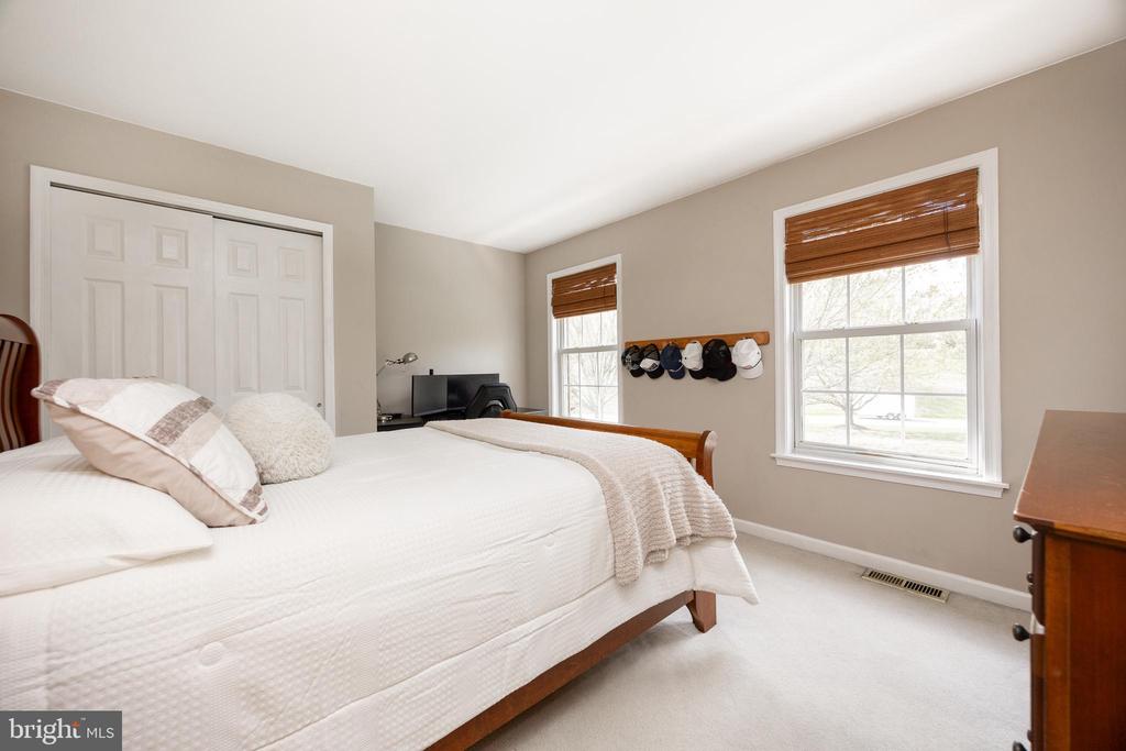 108 WOODED ACRES LANE