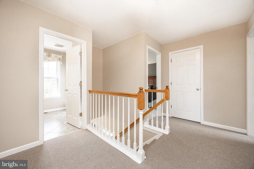 108 WOODED ACRES LANE