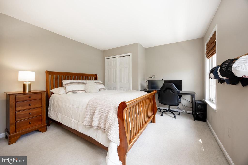 108 WOODED ACRES LANE