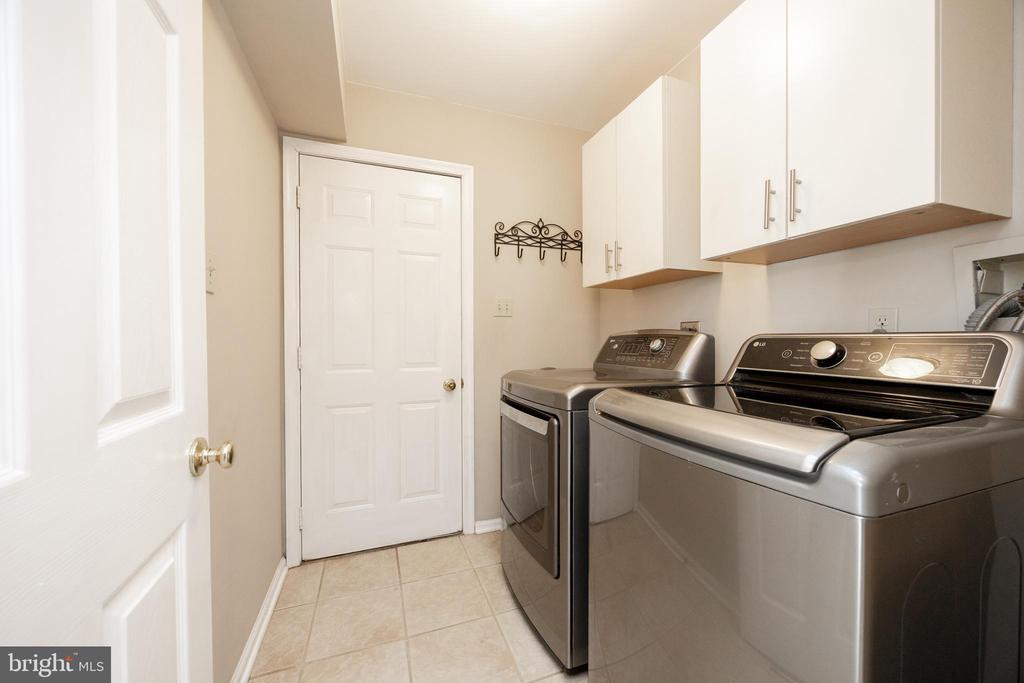 108 WOODED ACRES LANE