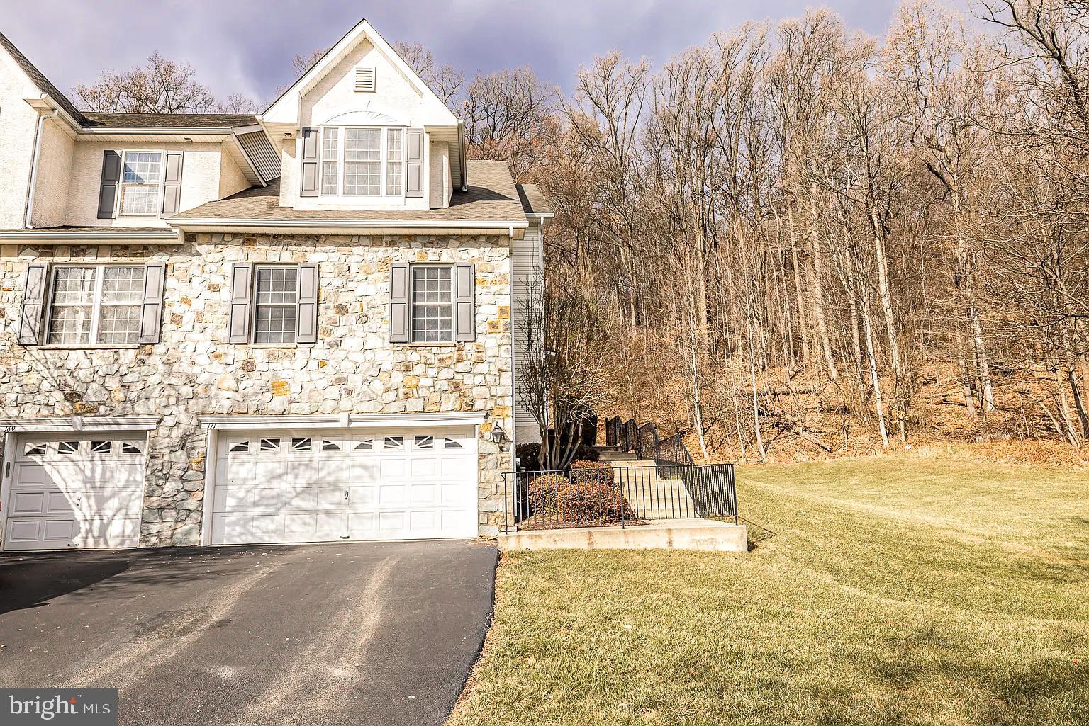 171 MADISON WAY
