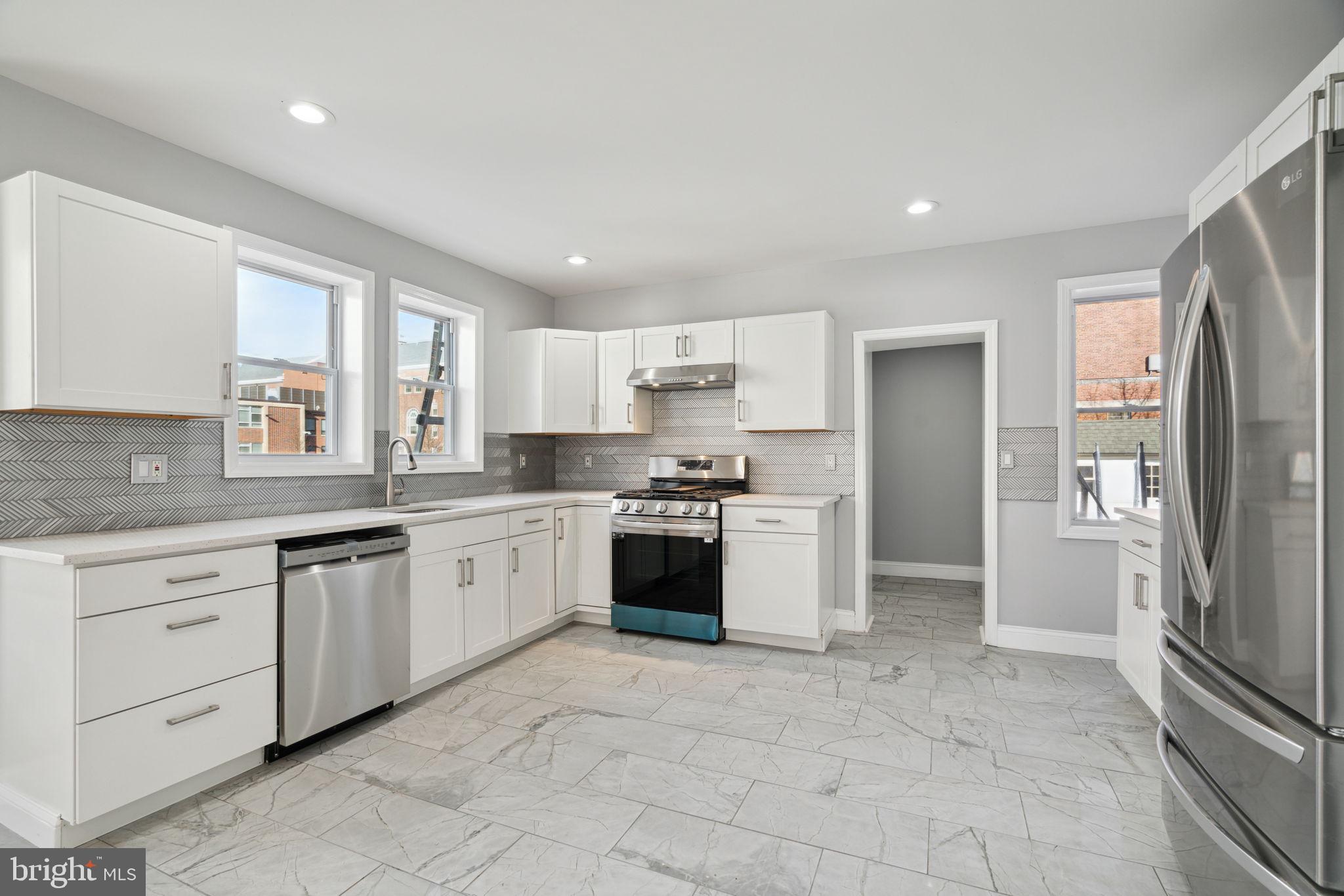 435 Lafayette Ave