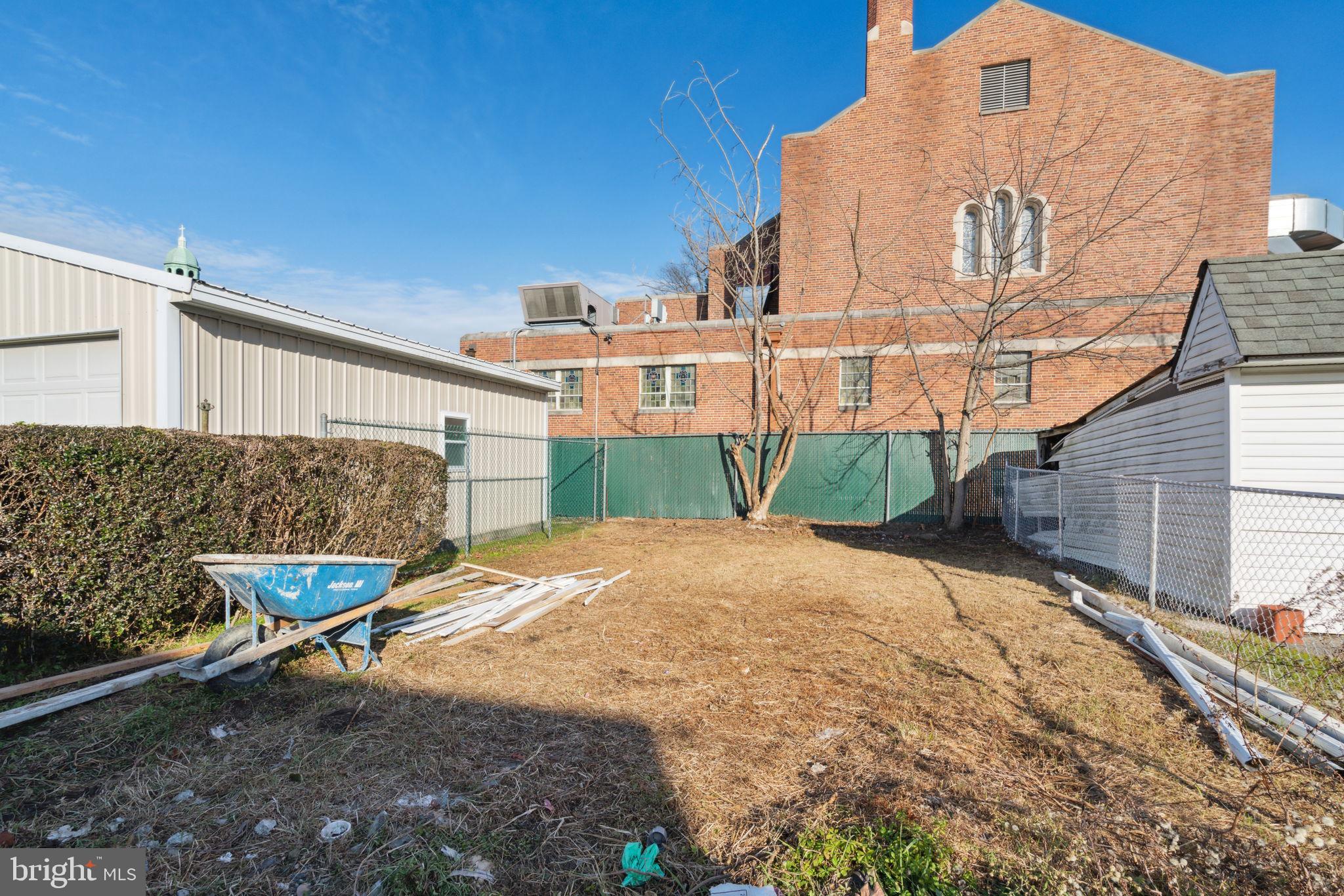 435 Lafayette Ave