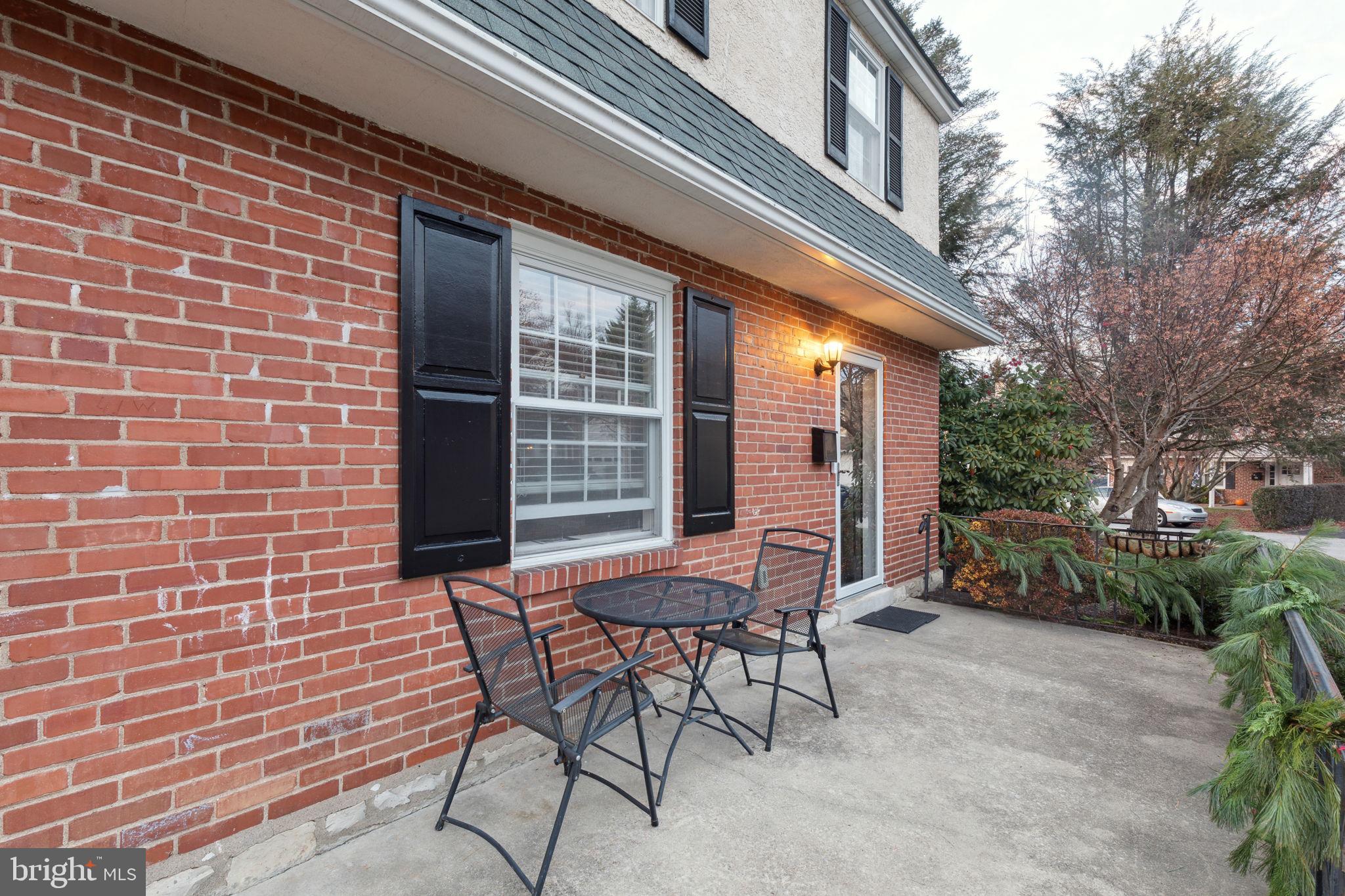 390 Grange Rd