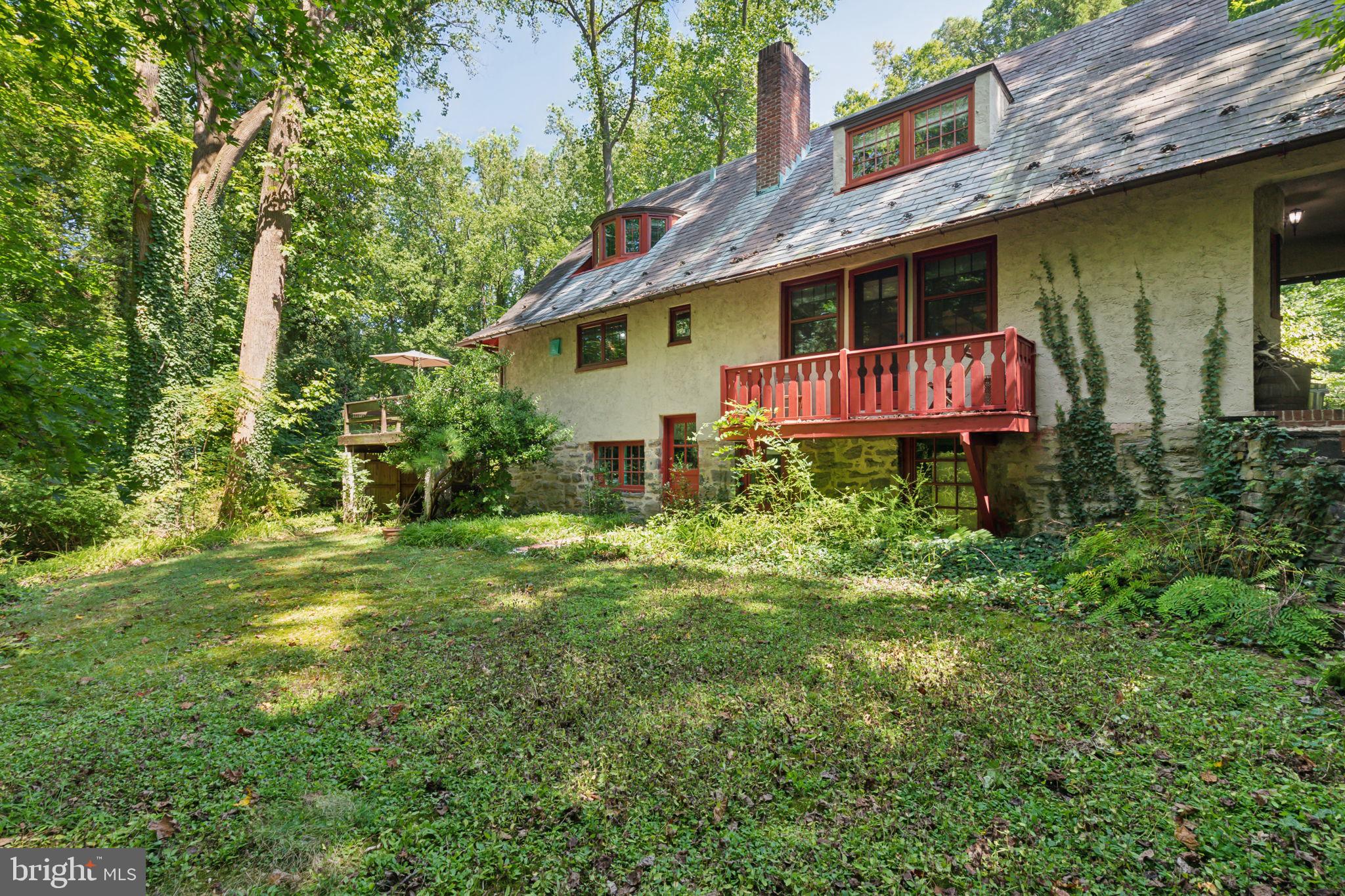 209 W Possum Hollow Rd