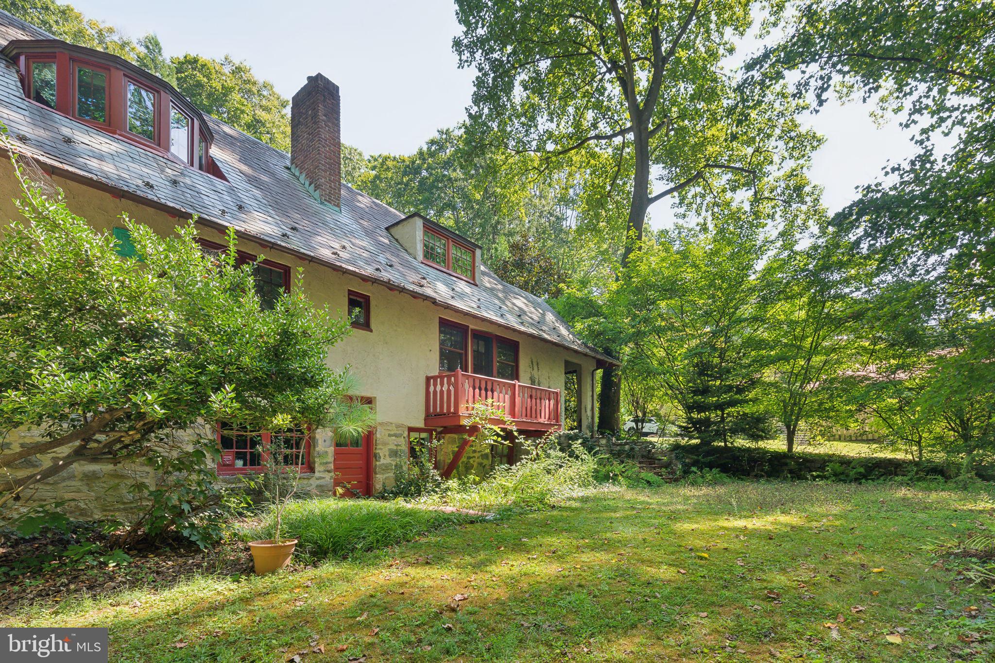 209 W Possum Hollow Rd
