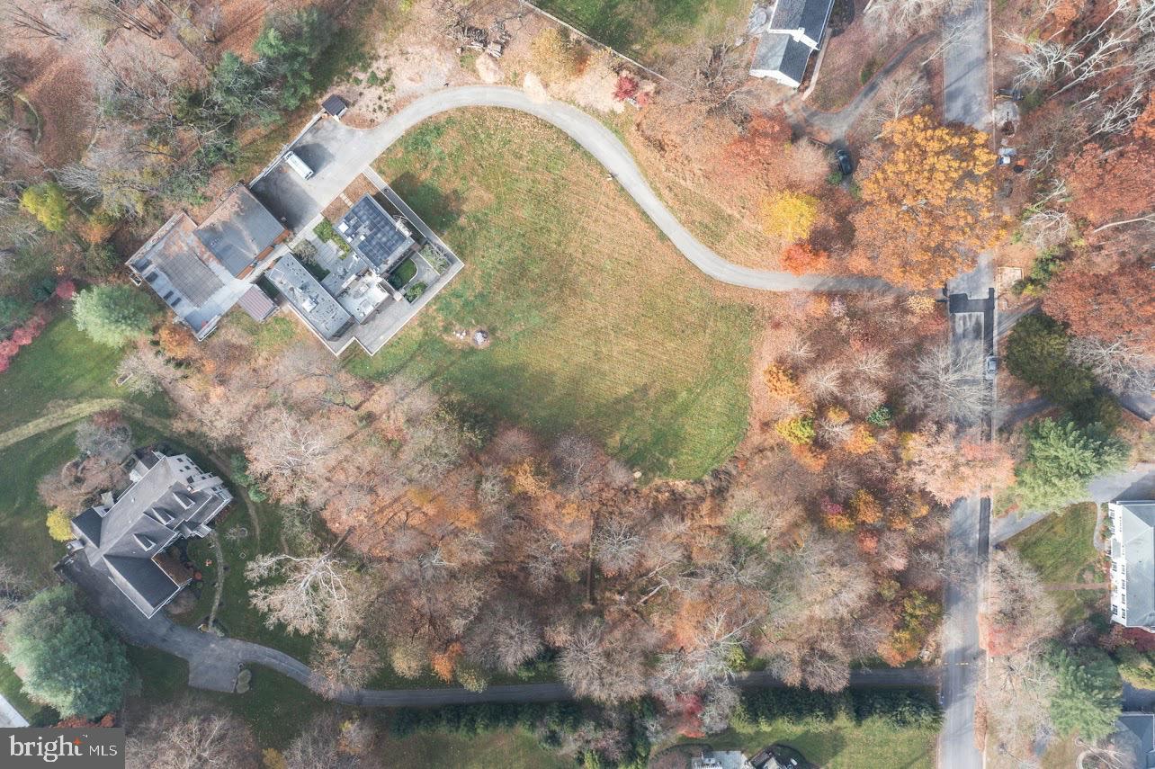853 Briarwood Rd
