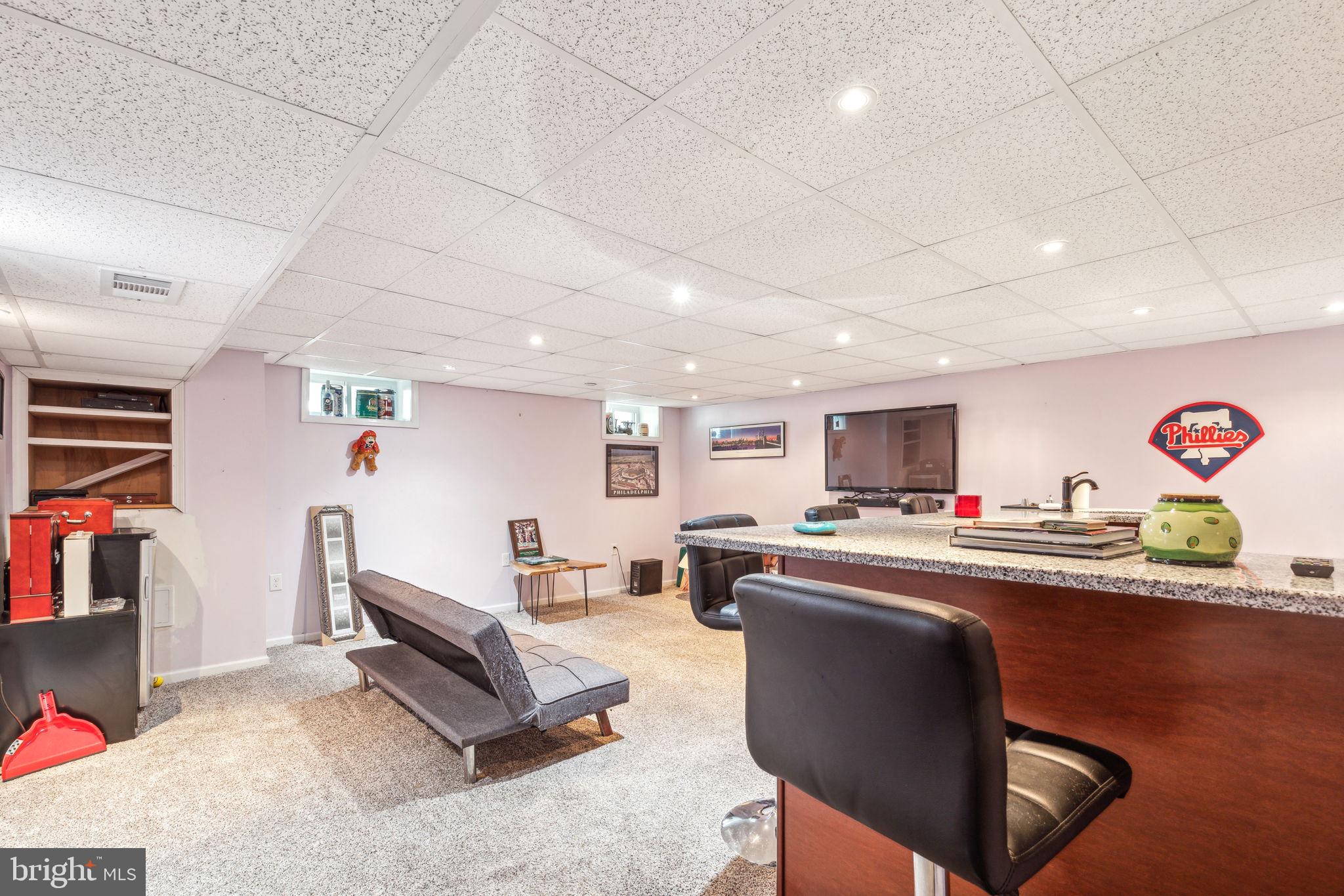 821 6th Ave