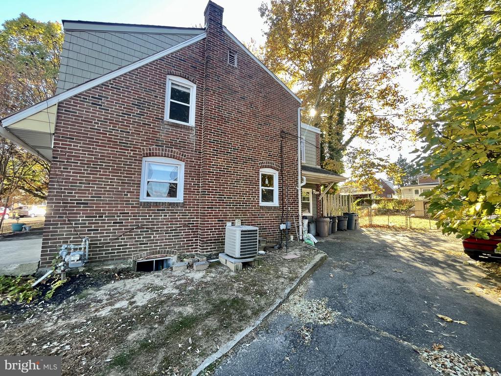758 BRAXTON RD
