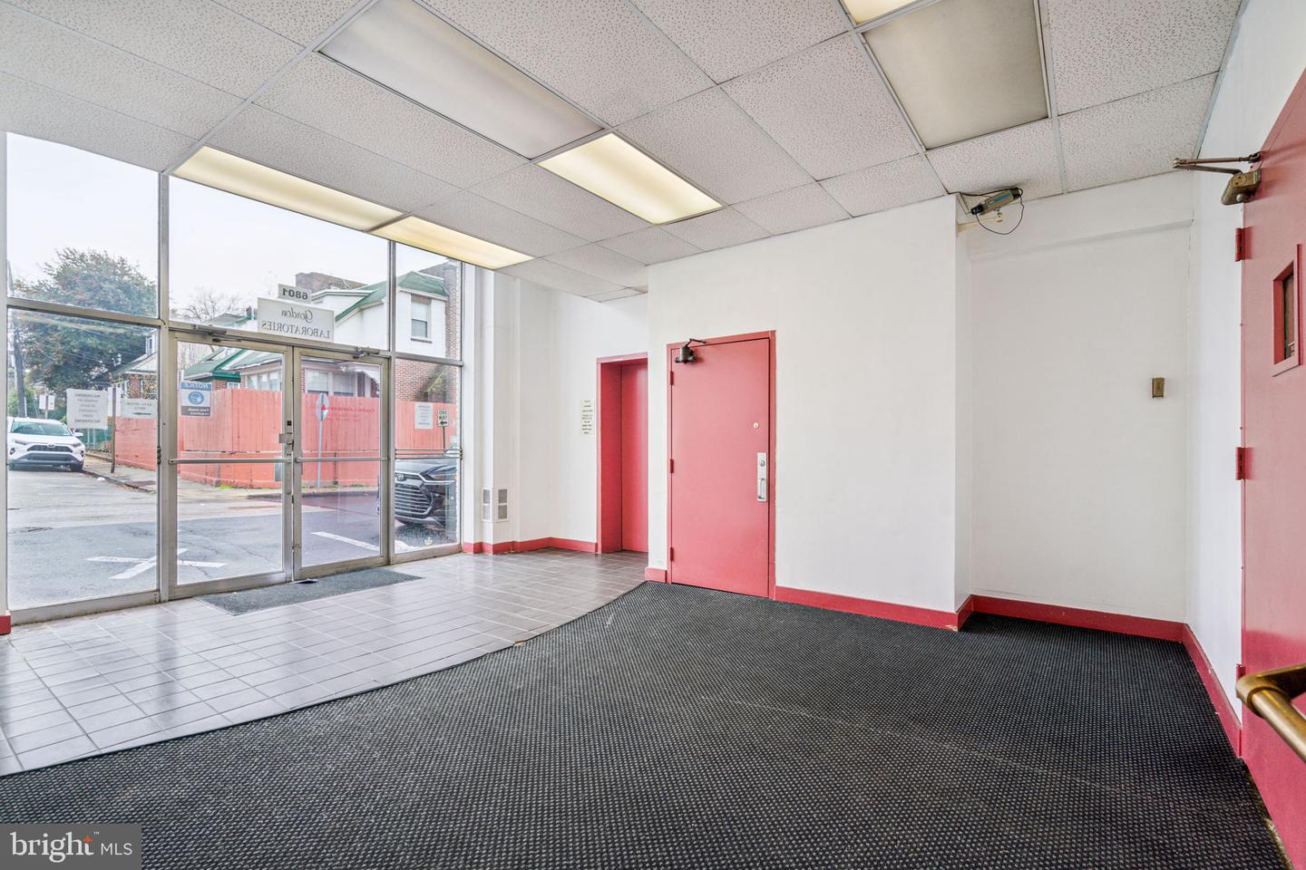 6801-6823 Ludlow St