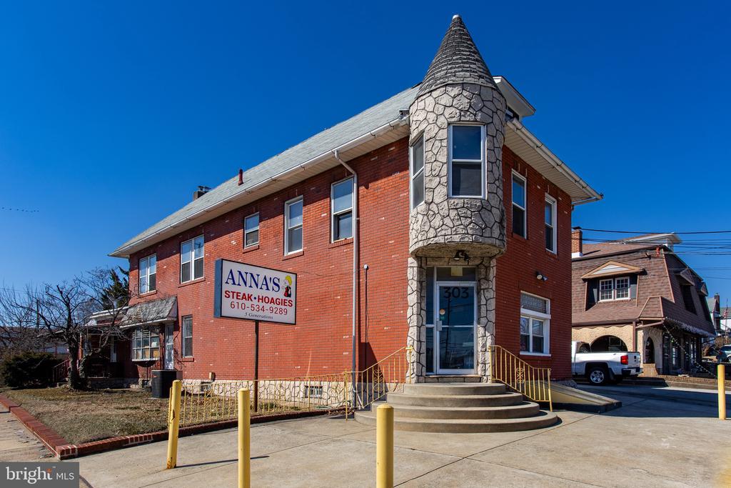 303 Sutton Ave