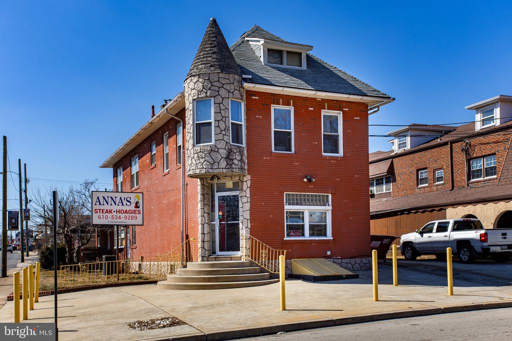 303 Sutton Ave