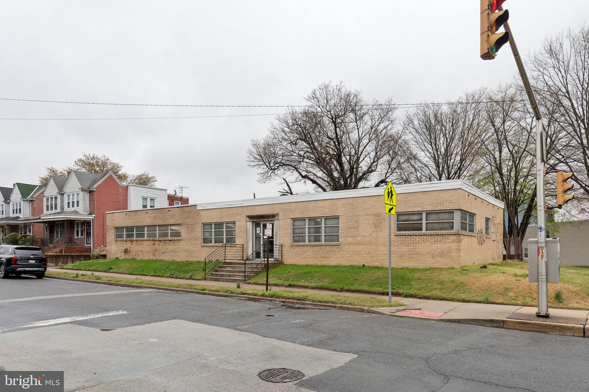 1453 Edgmont Ave