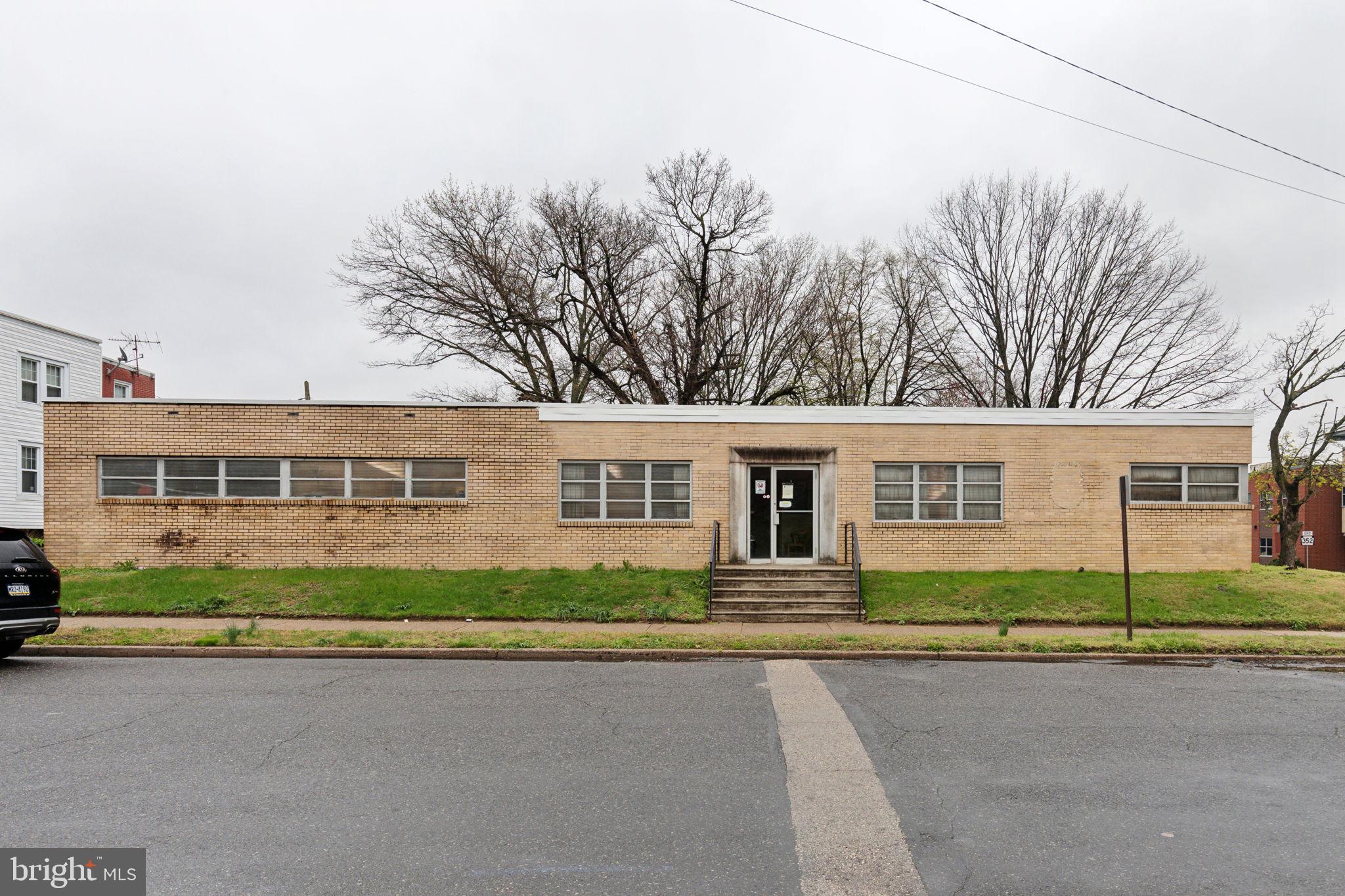 1453 Edgmont Ave