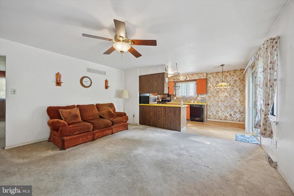 647 Glendale Rd