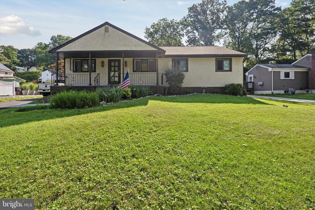 647 Glendale Rd