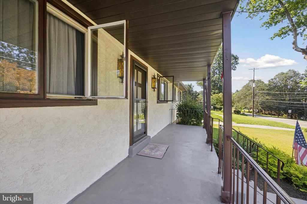 647 Glendale Rd