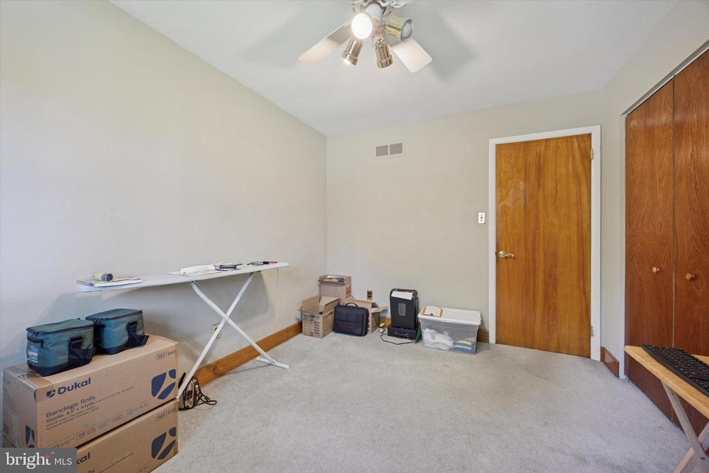 647 Glendale Rd