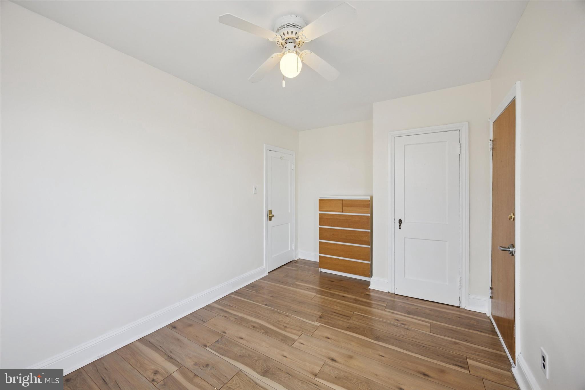 214 N LYNN BOULEVARD