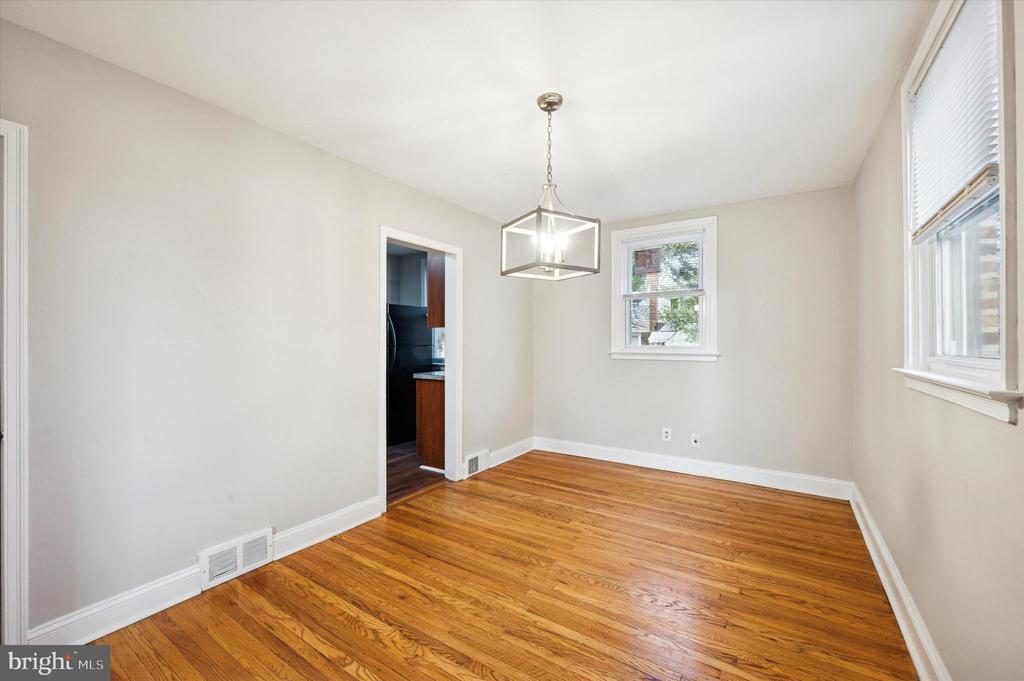 261 WILDE AVENUE