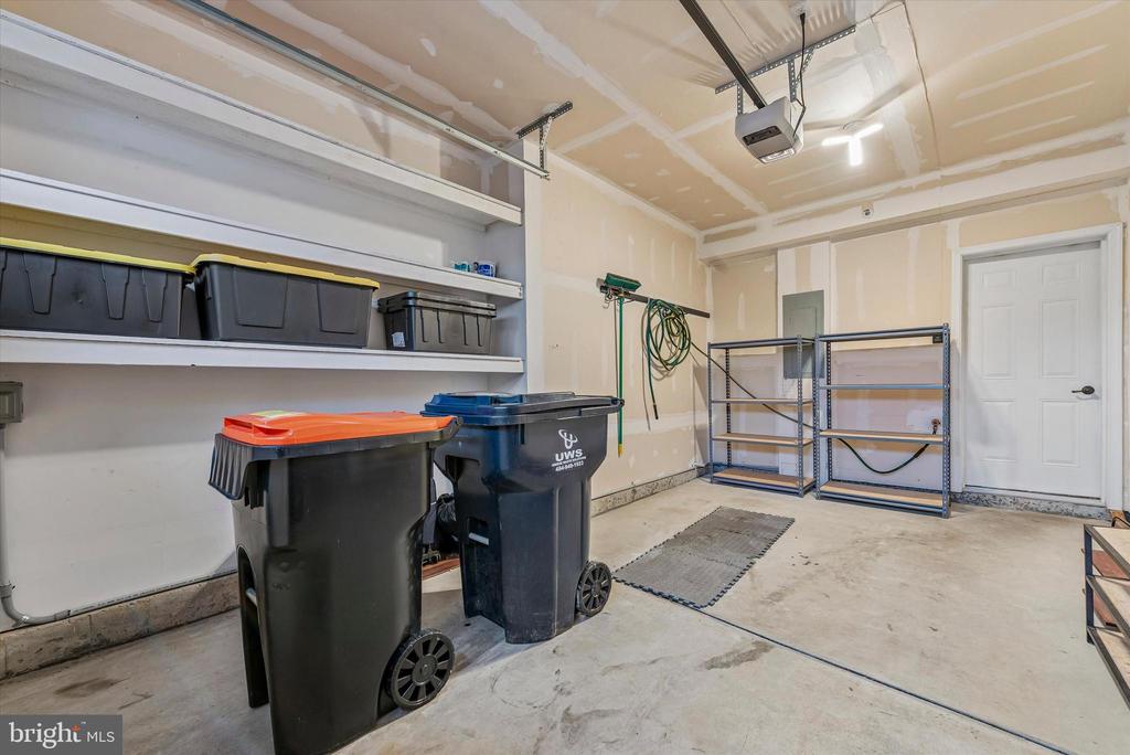 36 EAGLE LANE 18