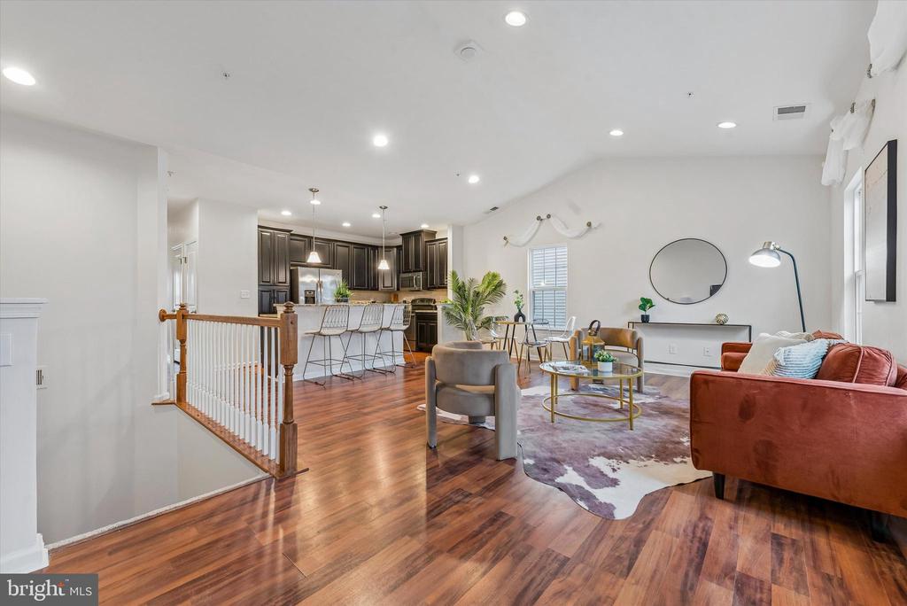 36 EAGLE LANE 18