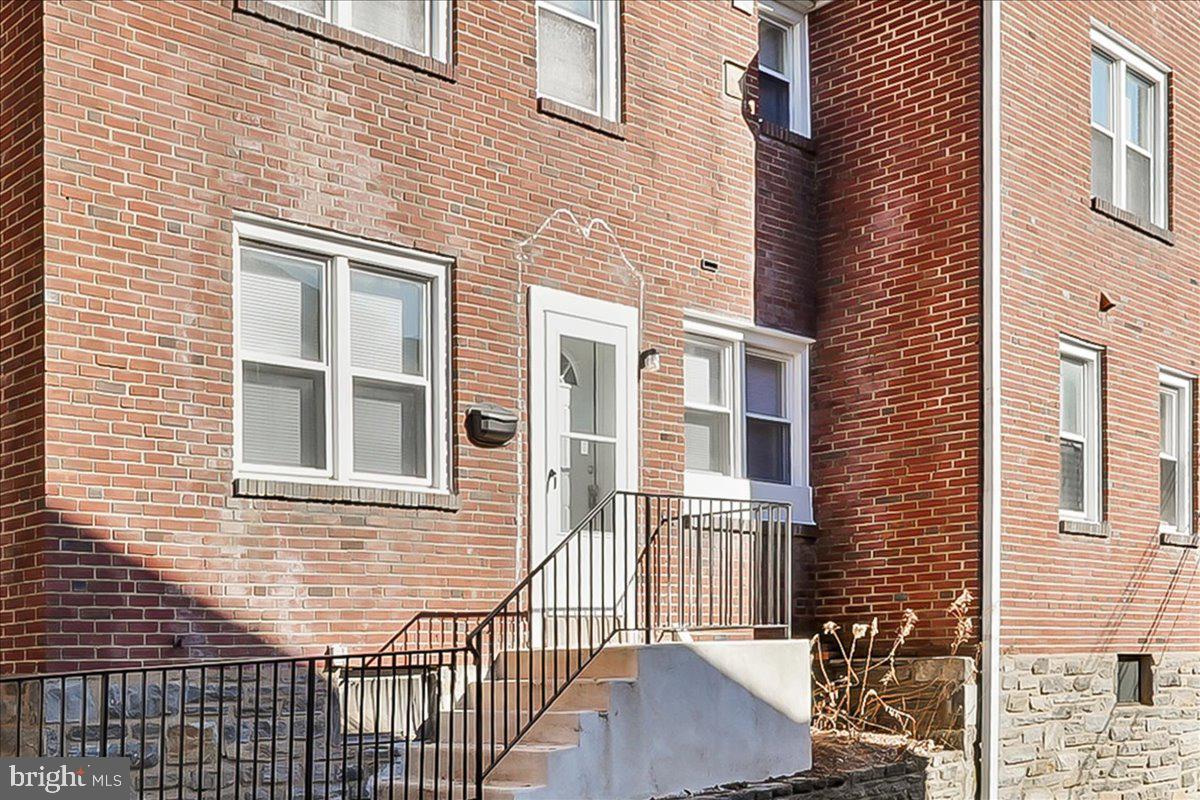 709 MORGAN AVENUE