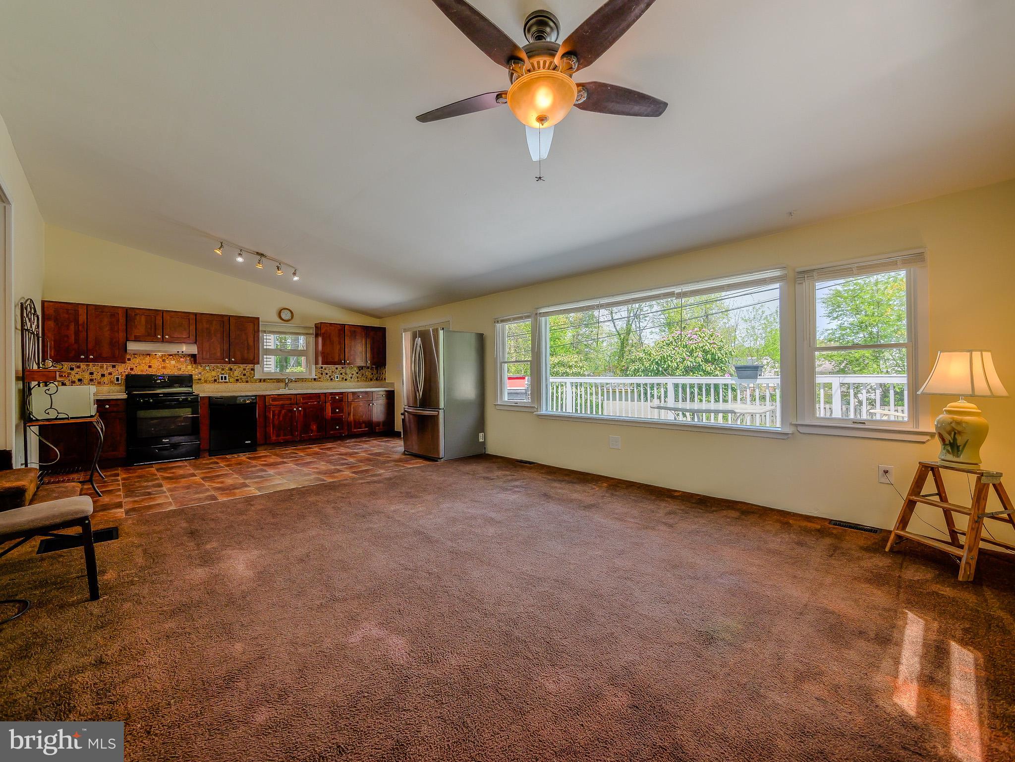 424 HOLMES ROAD