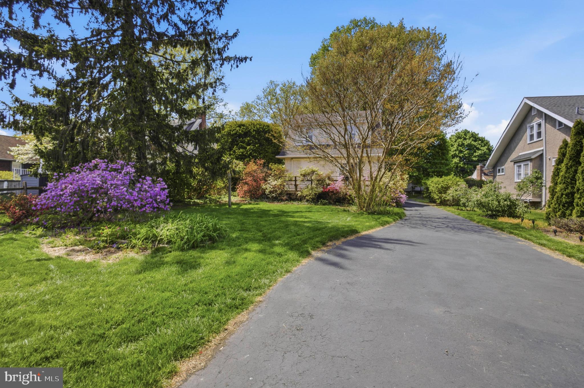 43 LOWNES LANE