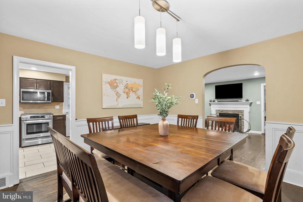 416 GLENDALE CIRCLE