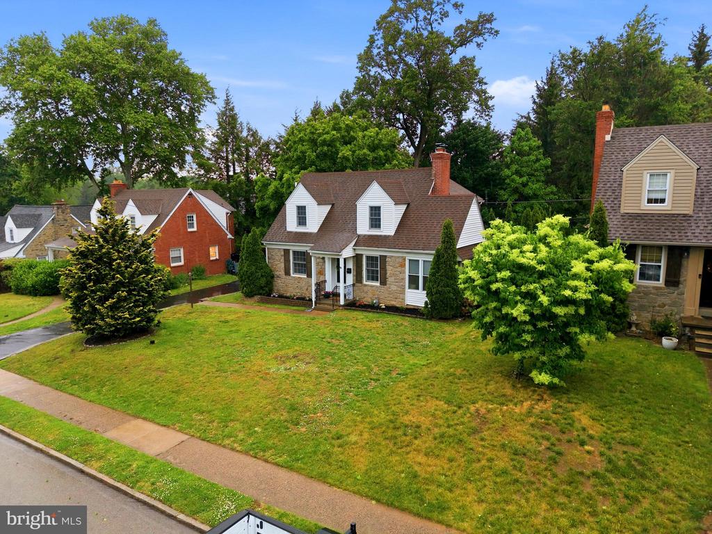 416 GLENDALE CIRCLE