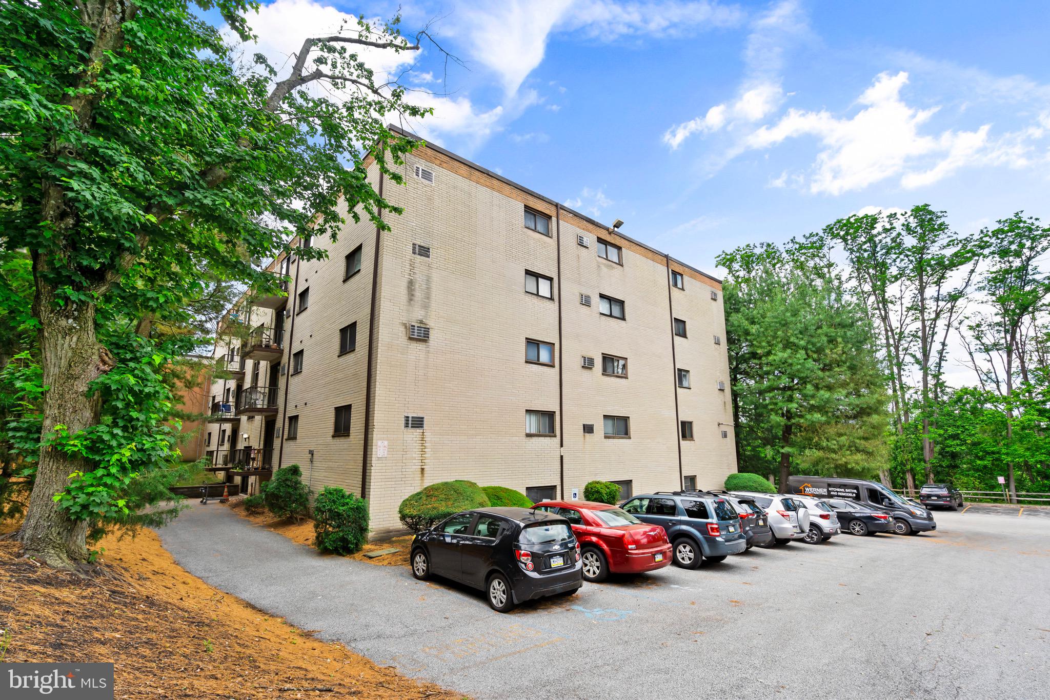 400 GLENDALE ROAD 35C