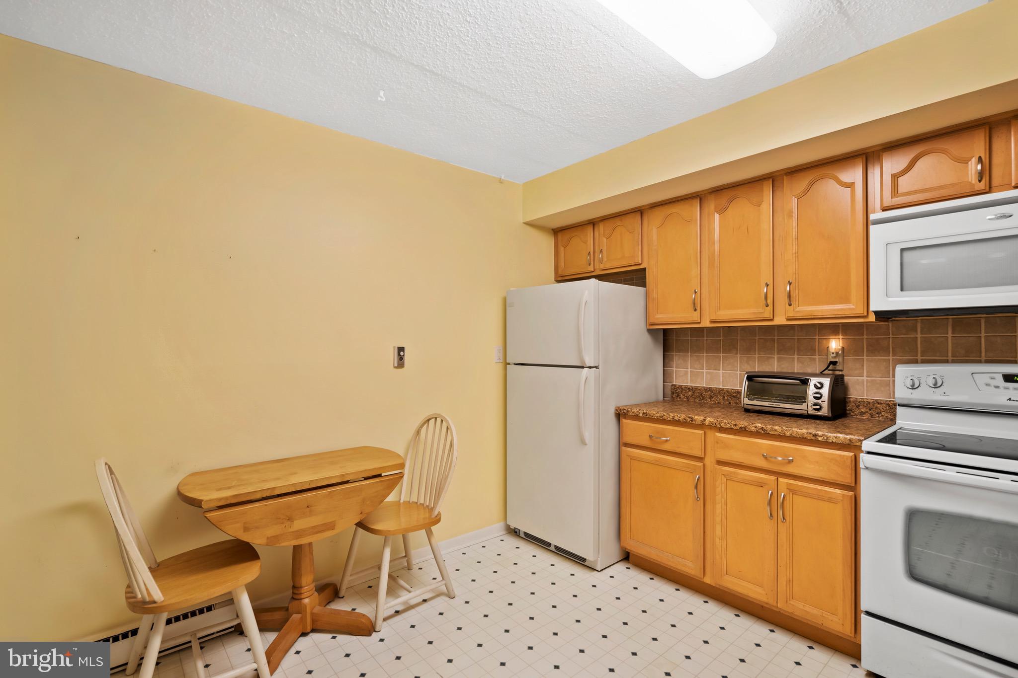 400 GLENDALE ROAD 35C