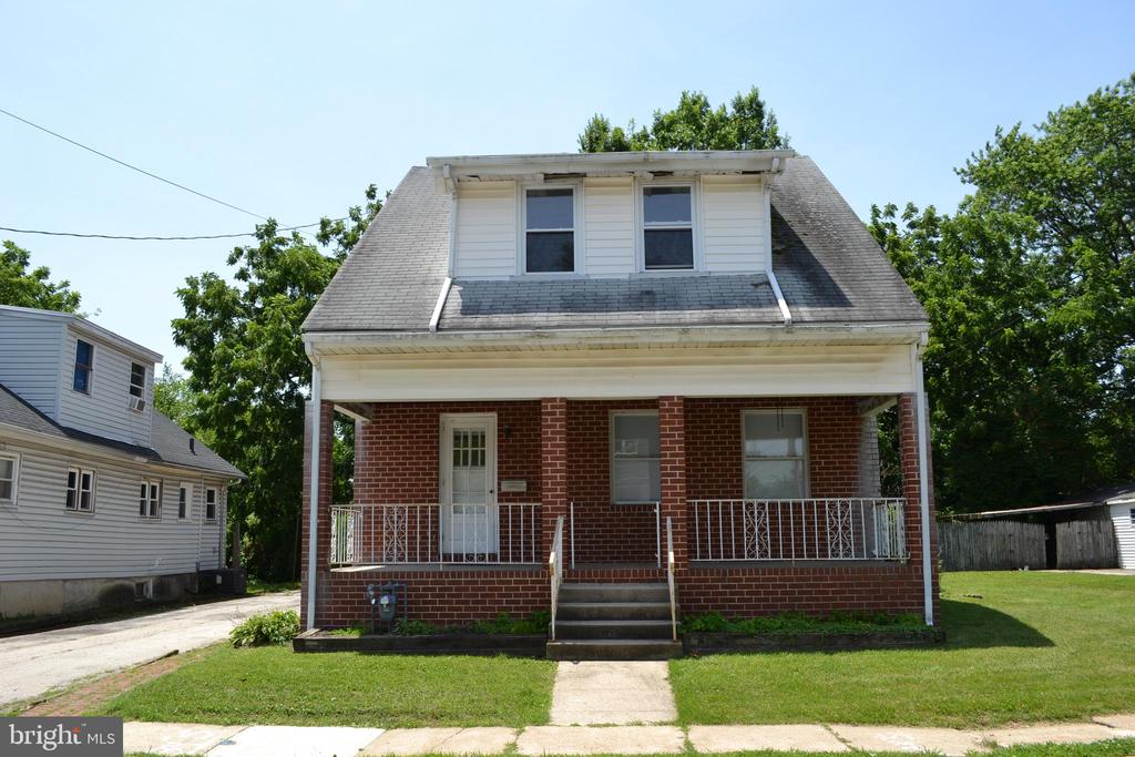530 PERSHING AVENUE