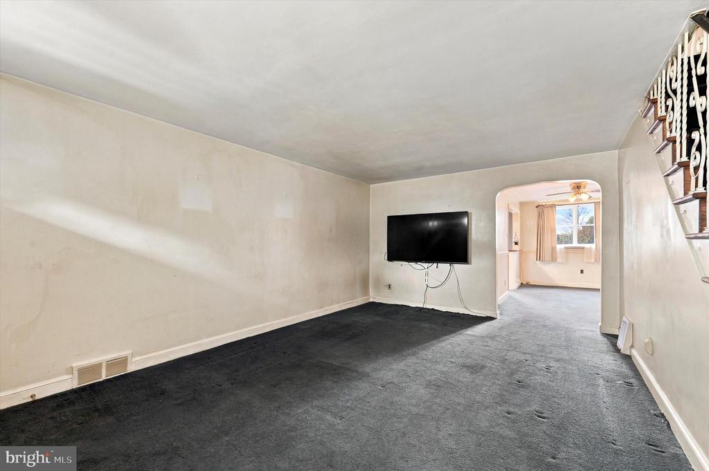 408 RIVELY AVENUE