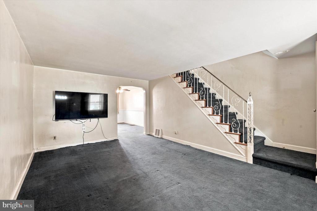 408 RIVELY AVENUE