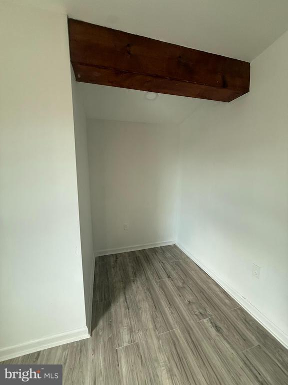 24 MARSHALL AVENUE Unit: 3